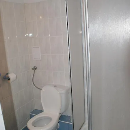 As Pik Dawniej As Pik Nocleg ze śniadaniem