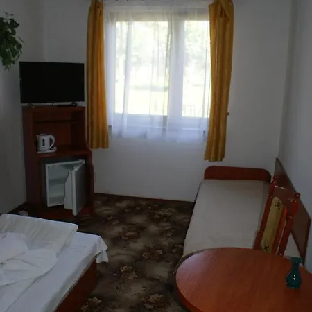 Bed & Breakfast Osrodek Wypoczynkowy As Pik Dawniej As Pik 3*
